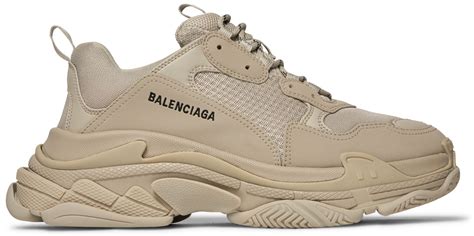 beige balenciaga triple s